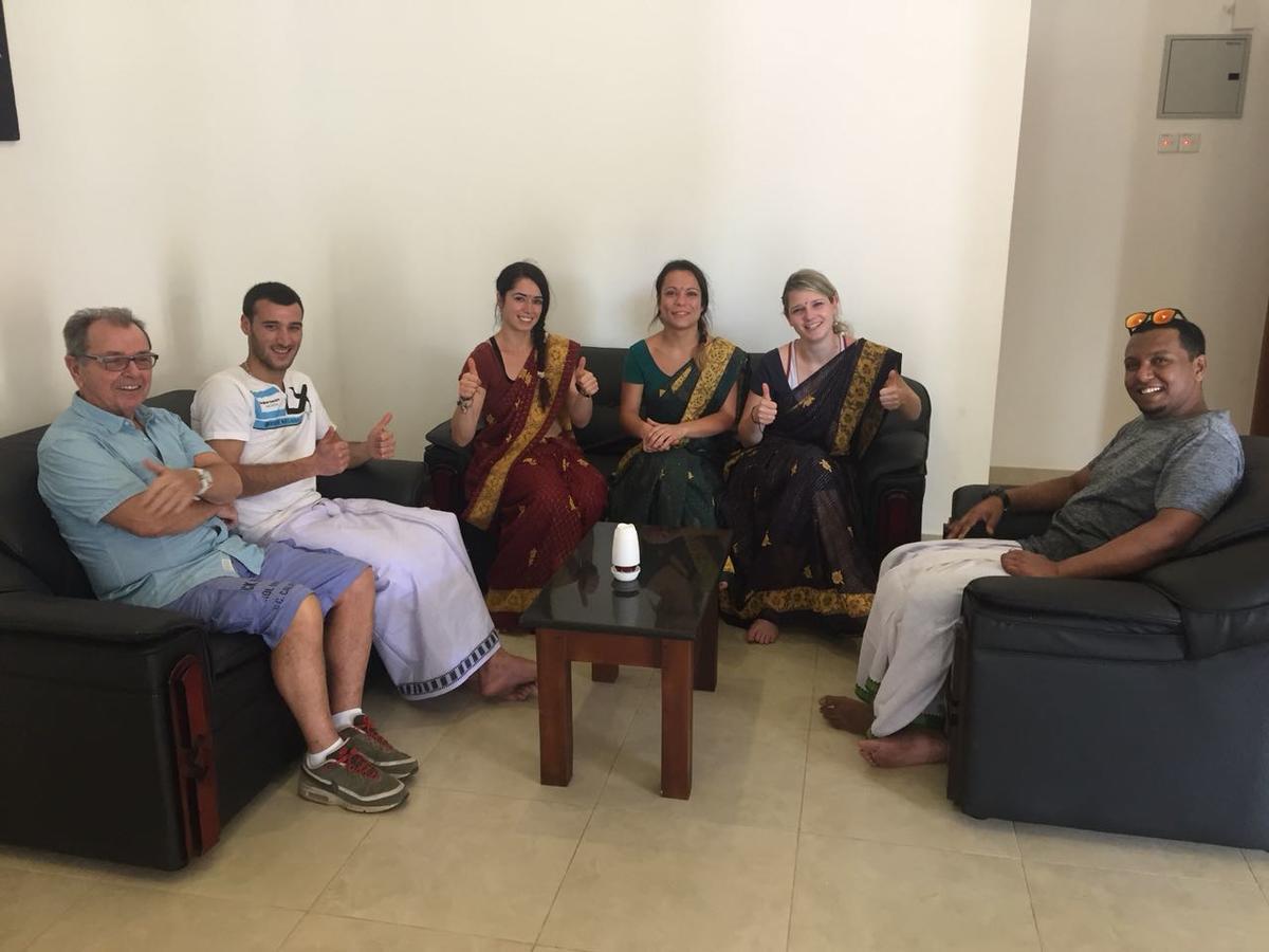 Hotel Indaura Ettukala Luaran gambar